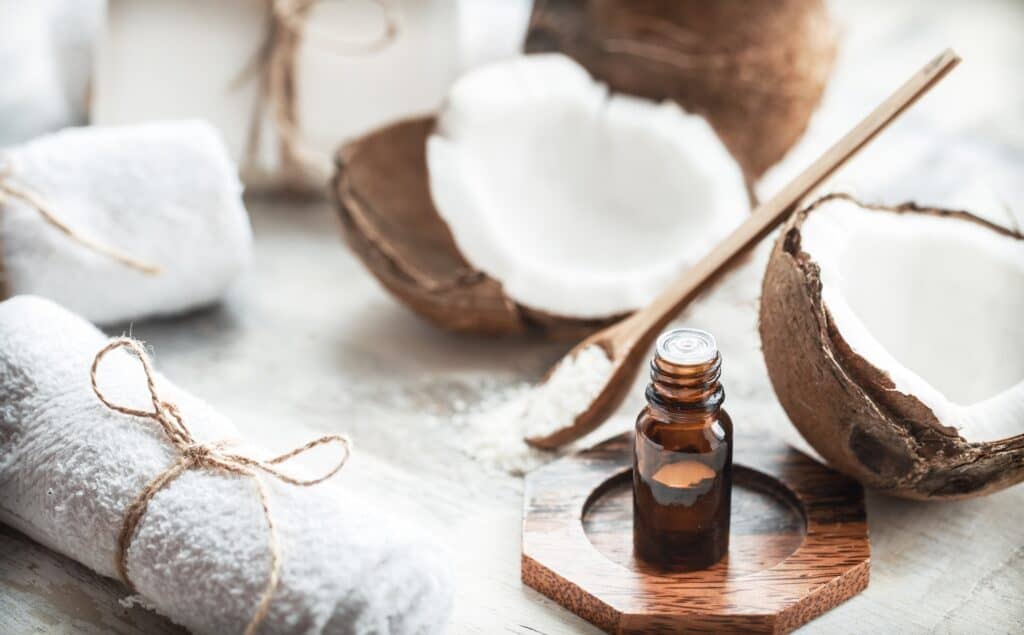 Composition with coconut oil and fresh coconut
