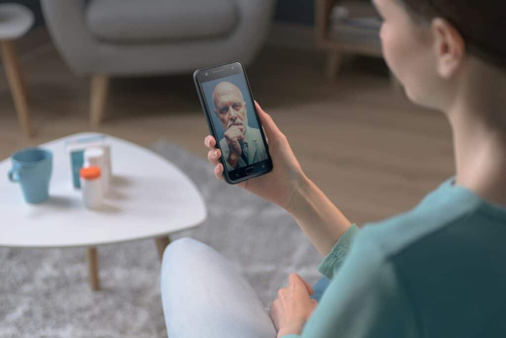 Medical consultation on the smartphone